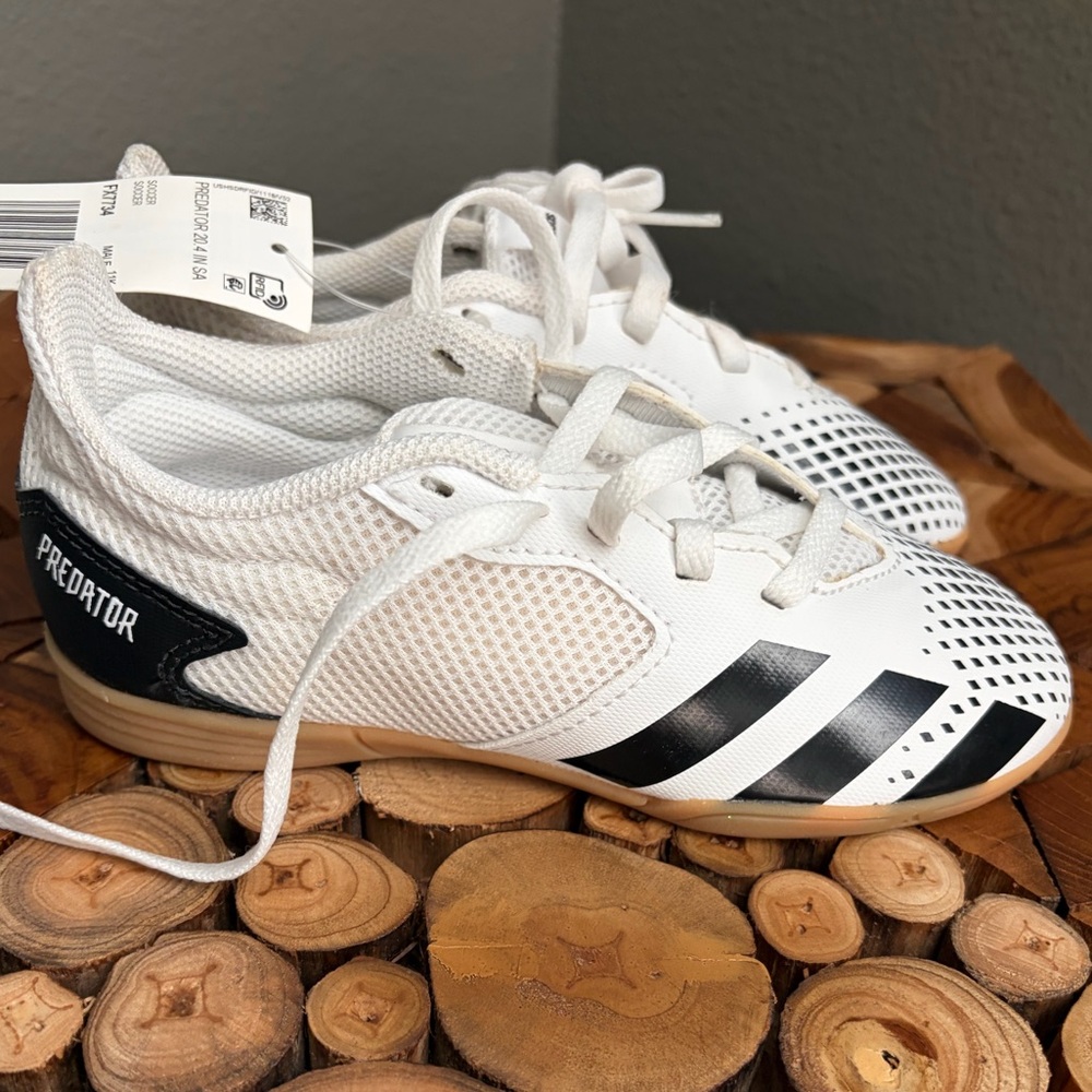 Adidas Predator 20.4 IN Sala White Black Indoor Soccer Cleats size 11.5 child